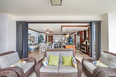 Image de Hale Malama O-921 comfort and fun in one place