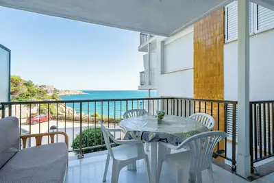 Image de Appartement 'Cap Salou' avec vue sur la mer, Wifi, piscine privée et climatisation