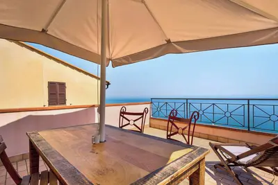 Image de Appartement de vacances \"Casa Scotland\" avec vue sur la mer, terrasse privée et Wi-Fi