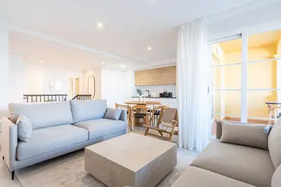 Image de Duplex 3 Chambres à Nueva Andalucia - Piscine et Proximité de Puerto Banus, Marbella