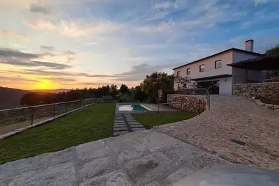 Image de Casa de Campo em Quinta Rural com Piscina