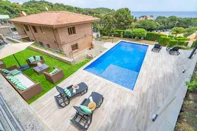 Image de Santa Cristina Lux, Ideal Families, by Sea Cala Treumal