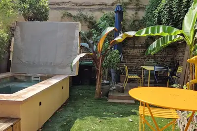 Image de La maison des chalets avec son jardin et son bassin Jacuzzi privatifs