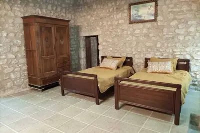 Archaeological guesthouse since 1895 10 min from Tyre beach
