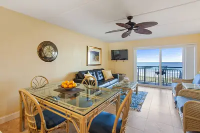 Image de Beacher's Oceanfront Balcony Plus Suite with Oceanfront heated Pool