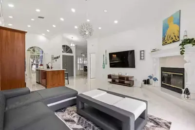 Image de Elmhurst Getaway Home w/ screened Pool