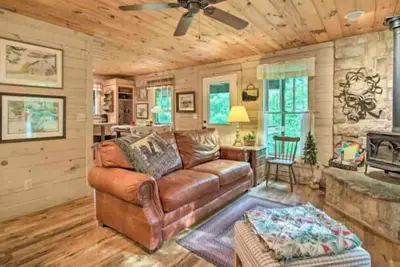 Image de Emerson's Cabin at Dennis Mill