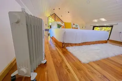 Image de Tiny House in the Forest, Hot tub, Fireplace, Forest View