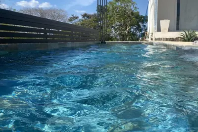 Image de Rooftop with ocean view, minigolf & pool and 1 queen bed