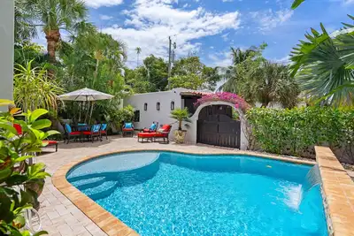 Image de Casa Michaeline - Escape to a Glamorous Spanish Pool Oasis