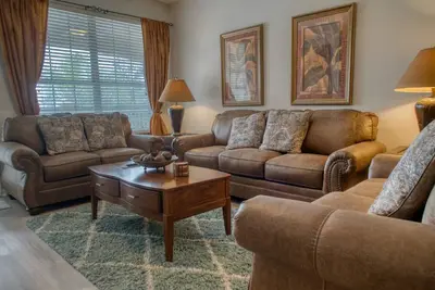 Image de Vista Cay Luxury Lakeview 3 bedroom condo