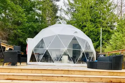 Image de Prancing Pony Glamping Dome at Shirewoods Farm