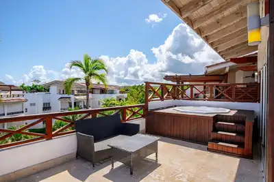 Sweet & Pretty 2bdr Penthouse w\/ Terrace & Jacuzzi in Las Terrenas