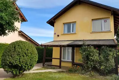 Image de Comfortable house in residential neighborhood minutes from downtown!