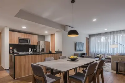 Image de Condesa- Spacious Apt Live/Work 2br 2ba 5pax