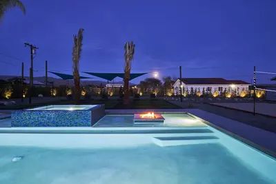 Image de Estate Home Retreat w/Large Pool & Infinity Spa