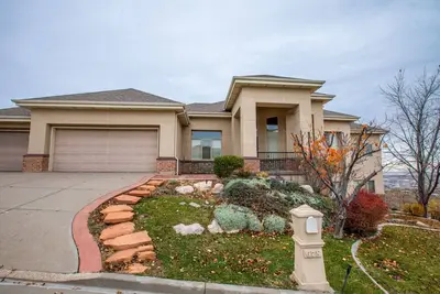 Image de Game Rooms | Family Retreat | Views