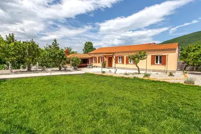 Image de Superbe maison à Podgorje