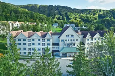 Image de Studio Suite, w/ Full Kitchen at Bentley Brook, at Jiminy Peak Ski Mountain! !