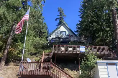 Image de Cozy Cabin on beautiful Deer Lake!