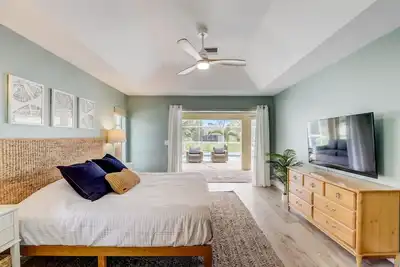 Image de Swim All Winter: South-Facing Heated Pool & Luxe Family Escape!