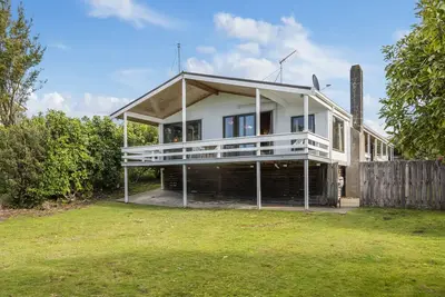 Image de Lakefront Gem - Kuratau Holiday Home