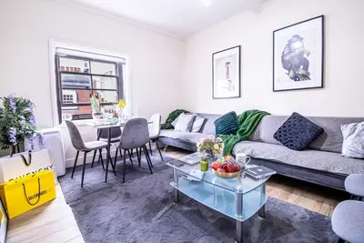 Image de Cosy 2-Bedroom Apartment in Mayfair 8cb - 4th floor no lift