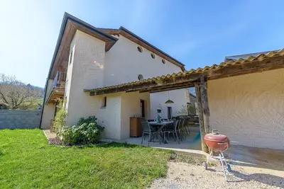 Image de St Jorioz- Le nid Ô Grives, maison renovee 7p