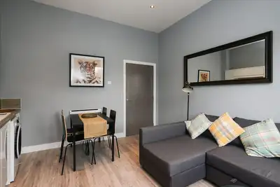 Image de Modern & Open 1Bed Apt with secure Parking