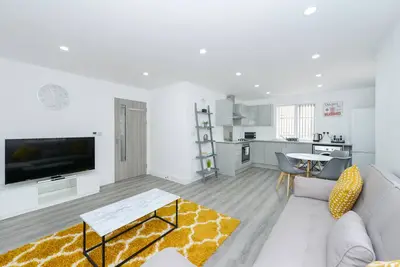 Image de 2-Br Flat w/ Free Parking Near Nottingham