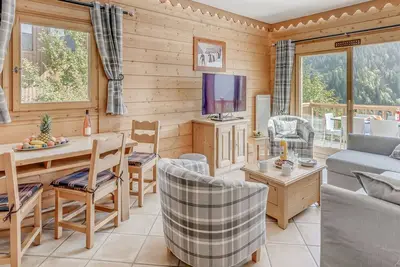 Image de Champagny-en-Vanoise - Appartement Confort 6 pers, 3 pièces avec Balcon, Piscine et Spa