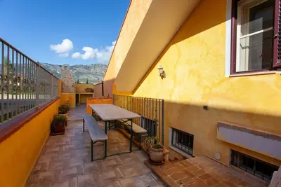 Image de Appartement \"Mariposa\" avec vue sur les montagnes, terrasse partagée et Wi-Fi