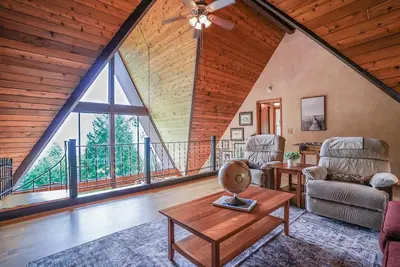 Image de Enchanting Bavarian Cabin Retreat, Pet-Friendly
