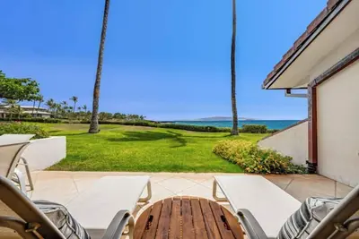 Image de \nStunning Oceanfront Condo With New Central Ac System-Makena Surf Resort #F-102