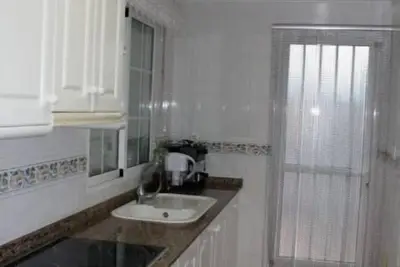 Image de Gran Casa Esquinera con Enorme Patio