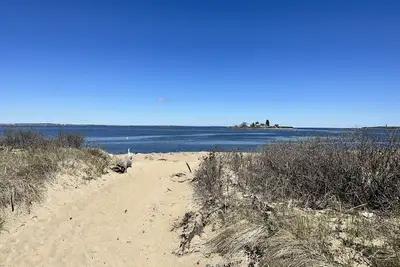 Biddeford Pool Condo steps from beach, 1 Br\/1 Bath