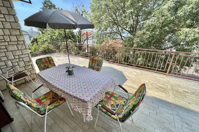 Image de Authentic Comfortable 3 Bedroom Apartment in a Sunny Seaside Town
