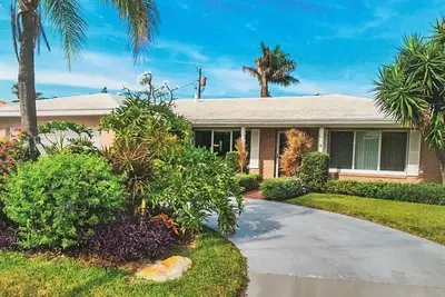 Image de A house on Singer Island, quiet neighborhood, 400 feet from beach. \n\n\n\n