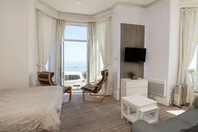 Image de 2 Beach View @ Beaconsfield House, romantic in Bridlington