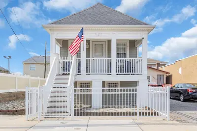 Image de Fully updated luxury Shore House 1. 5 blocks to Beach/Boardwalk