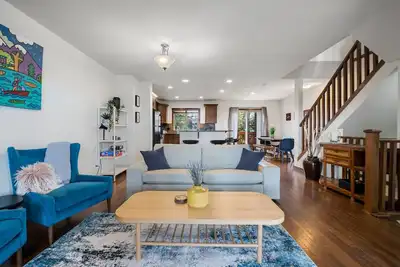 Image de Centro Corner | King Bed | A/C | Central Location