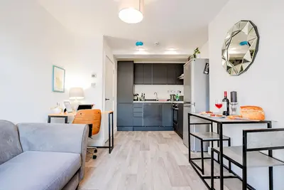 Image de Lovely Two Bed Flat in Caterham