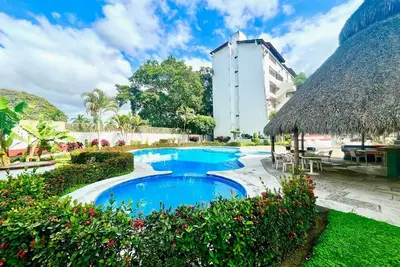 Image de Best location! apartment with pool