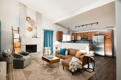 Image de Entire Home Close To Everything