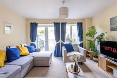 Image de Luxury 3 Bed house, sleeps 8 people, with parking!