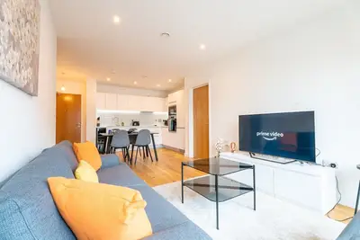 Stylish City Apartment with Prime Location!