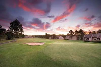 Image de 1 Bedroom Deluxe Condo at Fairfield Bay, in Ozark Mountains! !