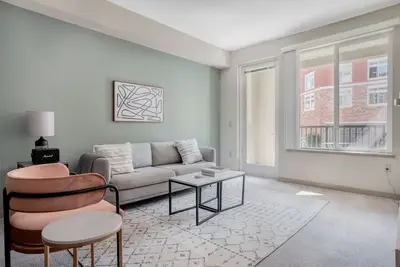 Image de Bright Dublin 2br w/ Gym, A/C & Parking, nr Bart & Shops, by Blueground