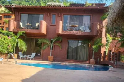 Image de Beautiful Home with Ocean views. Not a child or pet-friendly property.