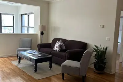 Image de Spacious 3-bedroom Duplex condo